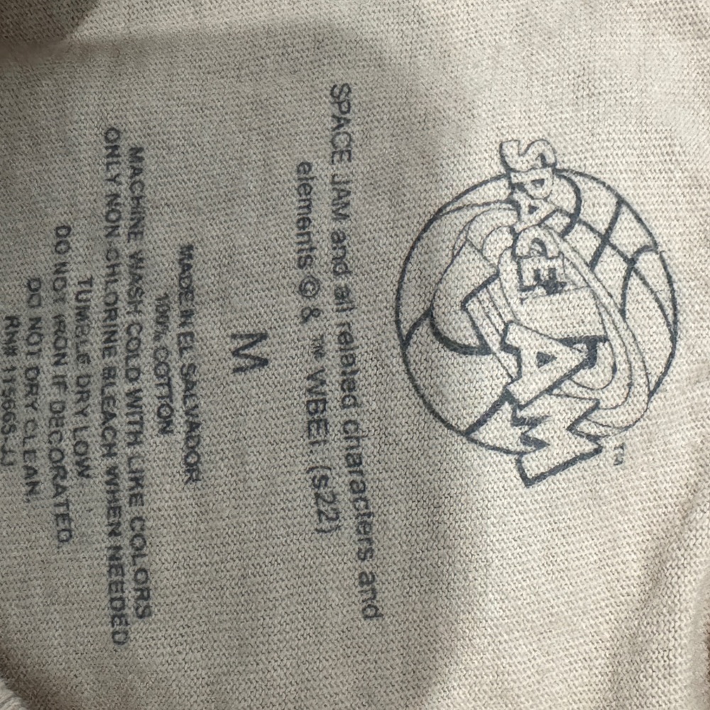 Space Jam medium - Picture 5 of 6